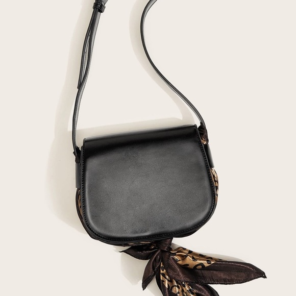 KIANNA Crossbody bag - Picture 7 of 8